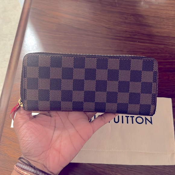 Louis Vuitton Clémence Wallet (like new w/ box) - Picture 2 of 15